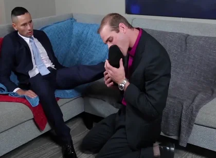 Gabriel Dalesandro And Jonah Marx In X Gentlemens Closet: Undressing Dalesandro