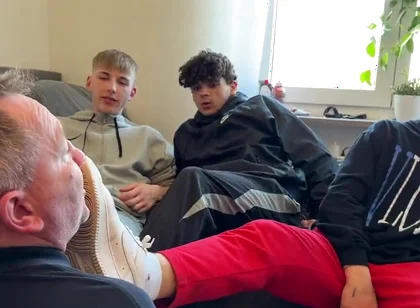 Master sneaker group