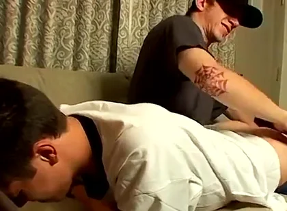 Raven Gets A Red Raw Butt - Ian Madrox