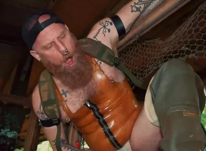 Fellball Take Turns Fisting Deep Into Each Others Wide Asses With Rose Bud And Axel Abysse