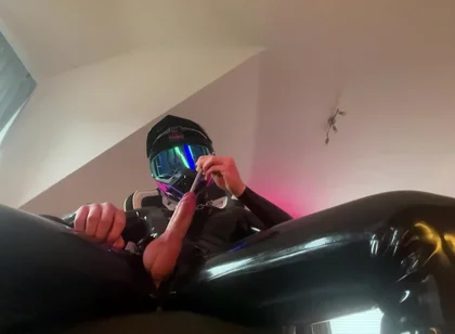 Horny Rubber Mx Biker Sounding Himself (huge Cumshot)